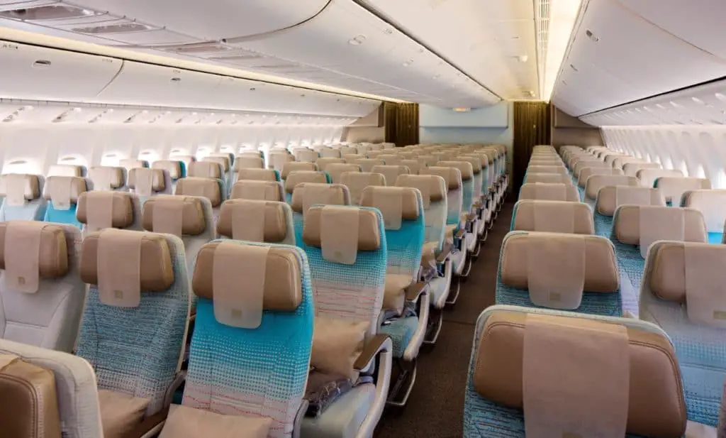 Emirates Economy Class 777